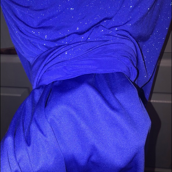 Beautiful deep purple/purple cocktail dress.  C. 41.5 in from shoulder to hem - Picture 4 of 10